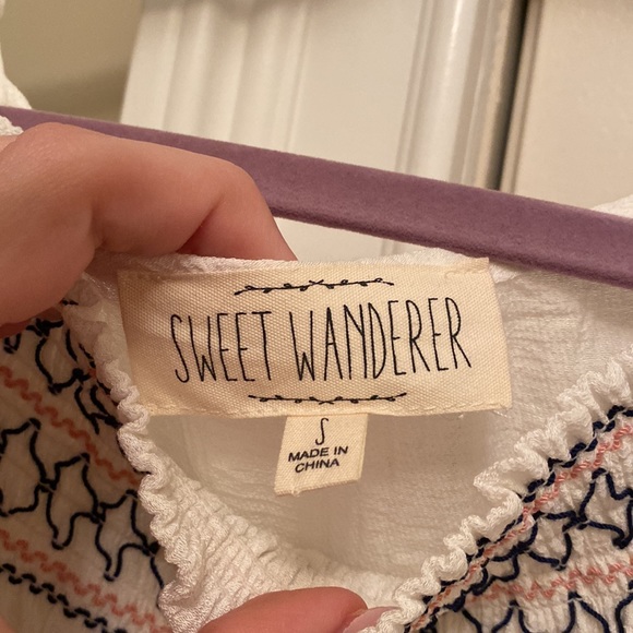 White top with tied shoulders - Picture 5 of 5